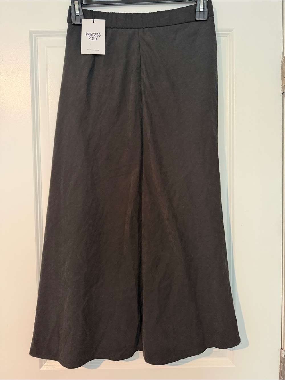 Princess Polly ✨NWT✨ Mabel Midi Skirt Black🖤